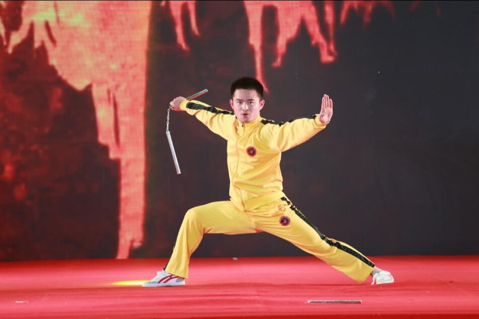 华人策略最新地址