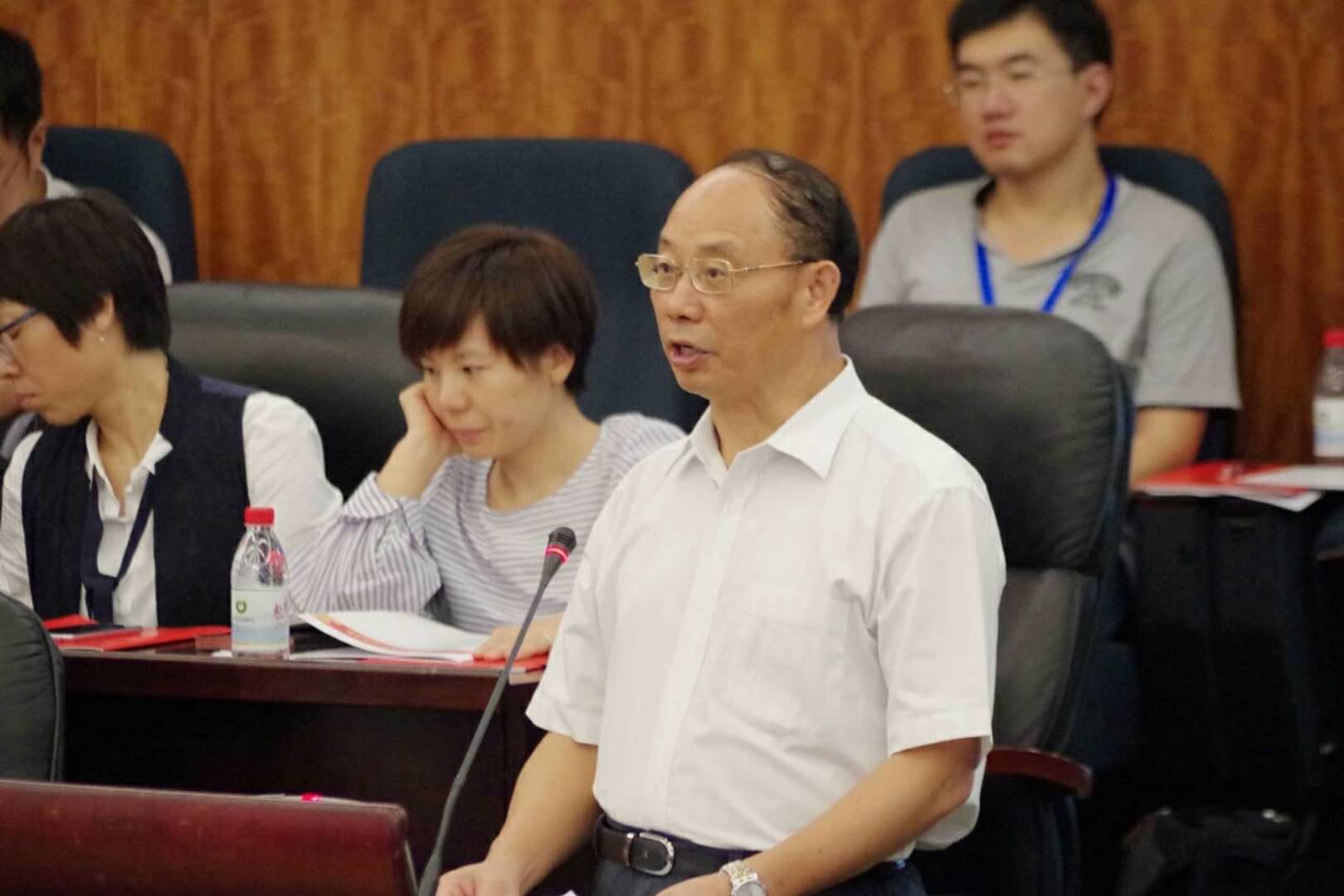 华人策略最新地址