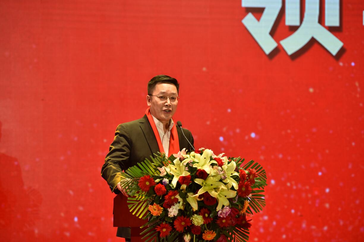 华人策略最新地址