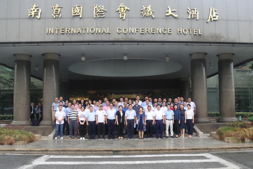 华人策略最新地址